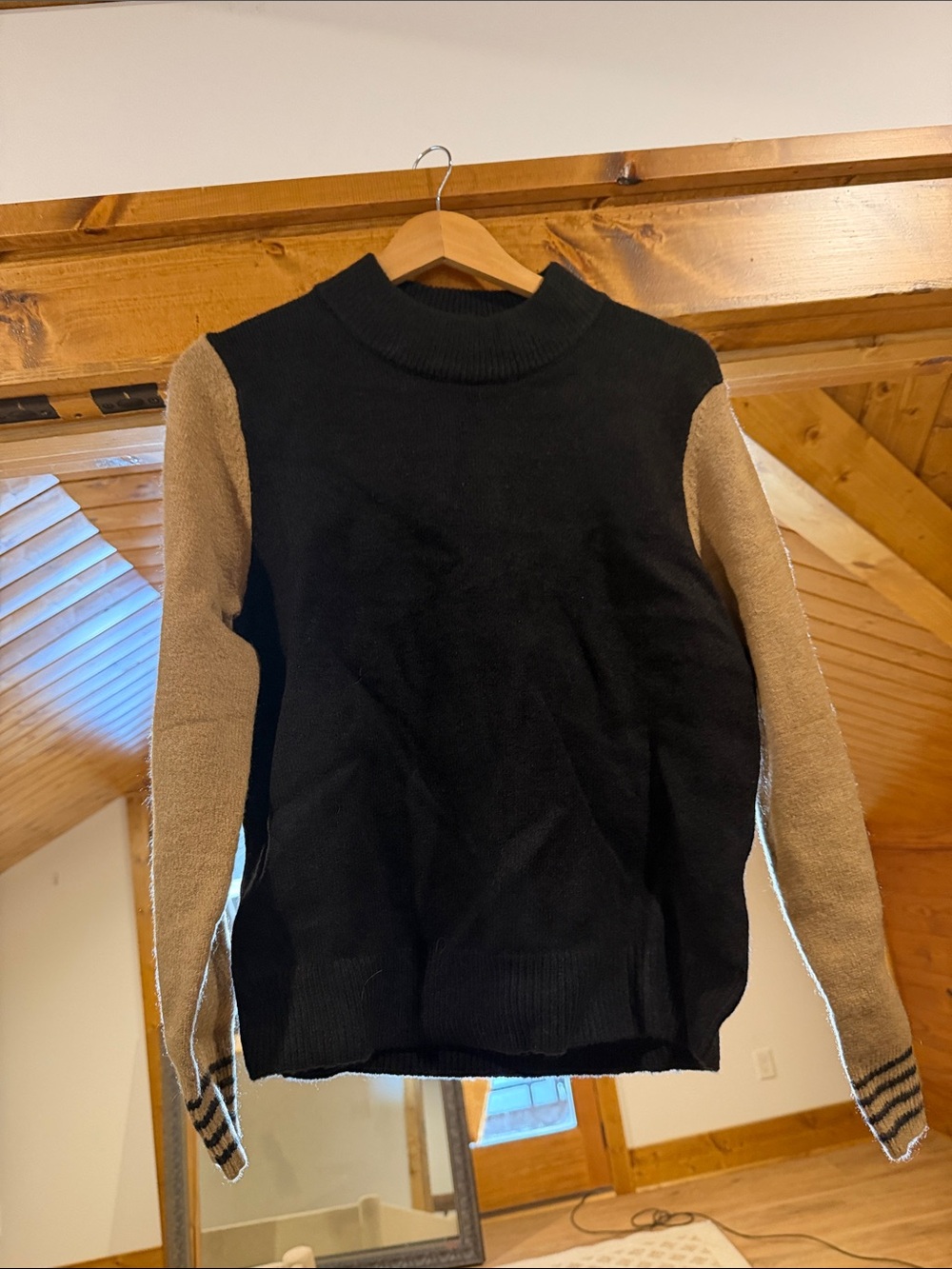 THML COLOR BLOCK SWEATER